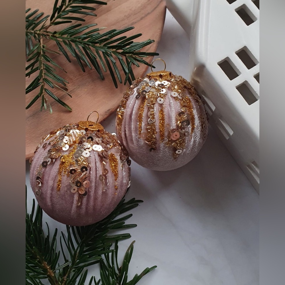 NWT Set of 6 velvet christmas pink gold ornaments - Picture 8 of 8